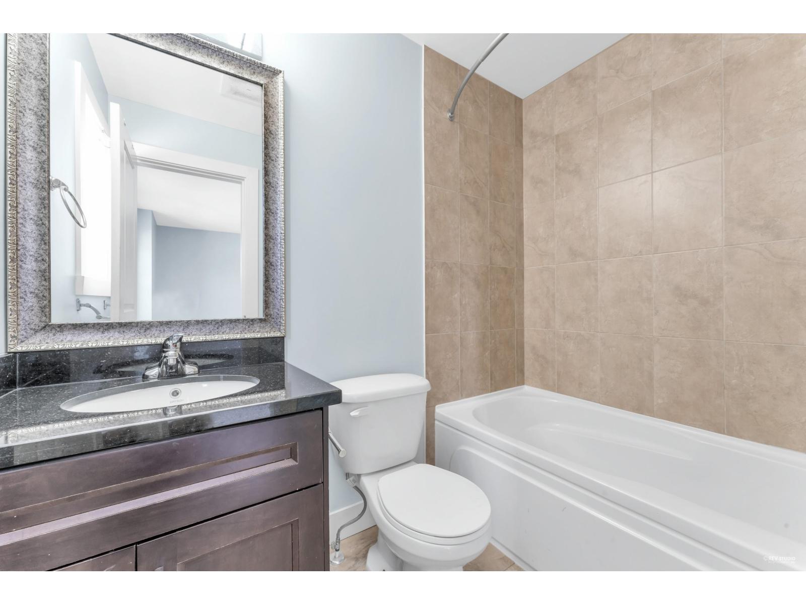 21019 80B Avenue, Langley, BC - Indoor Photo Showing Bathroom