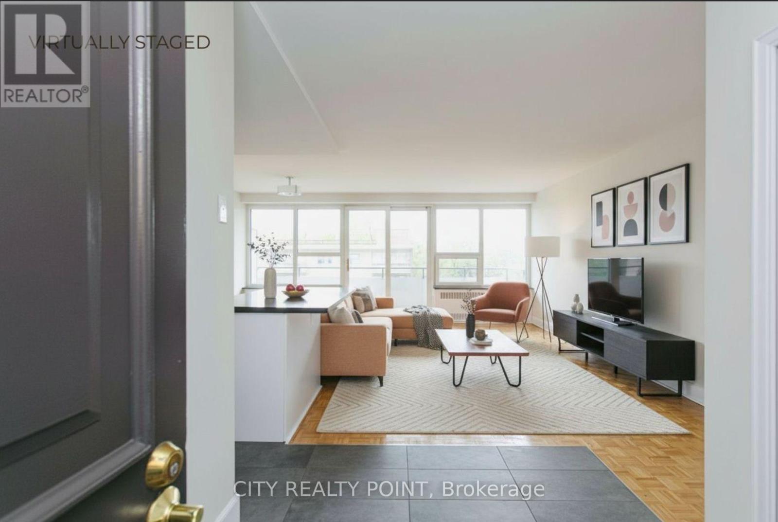 201 - 10 Shallmar Boulevard, Toronto, ON - Indoor