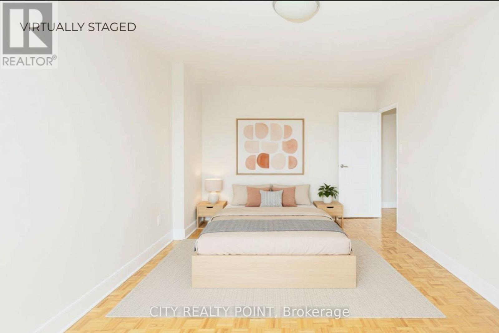 201 - 10 Shallmar Boulevard, Toronto, ON - Indoor Photo Showing Bedroom