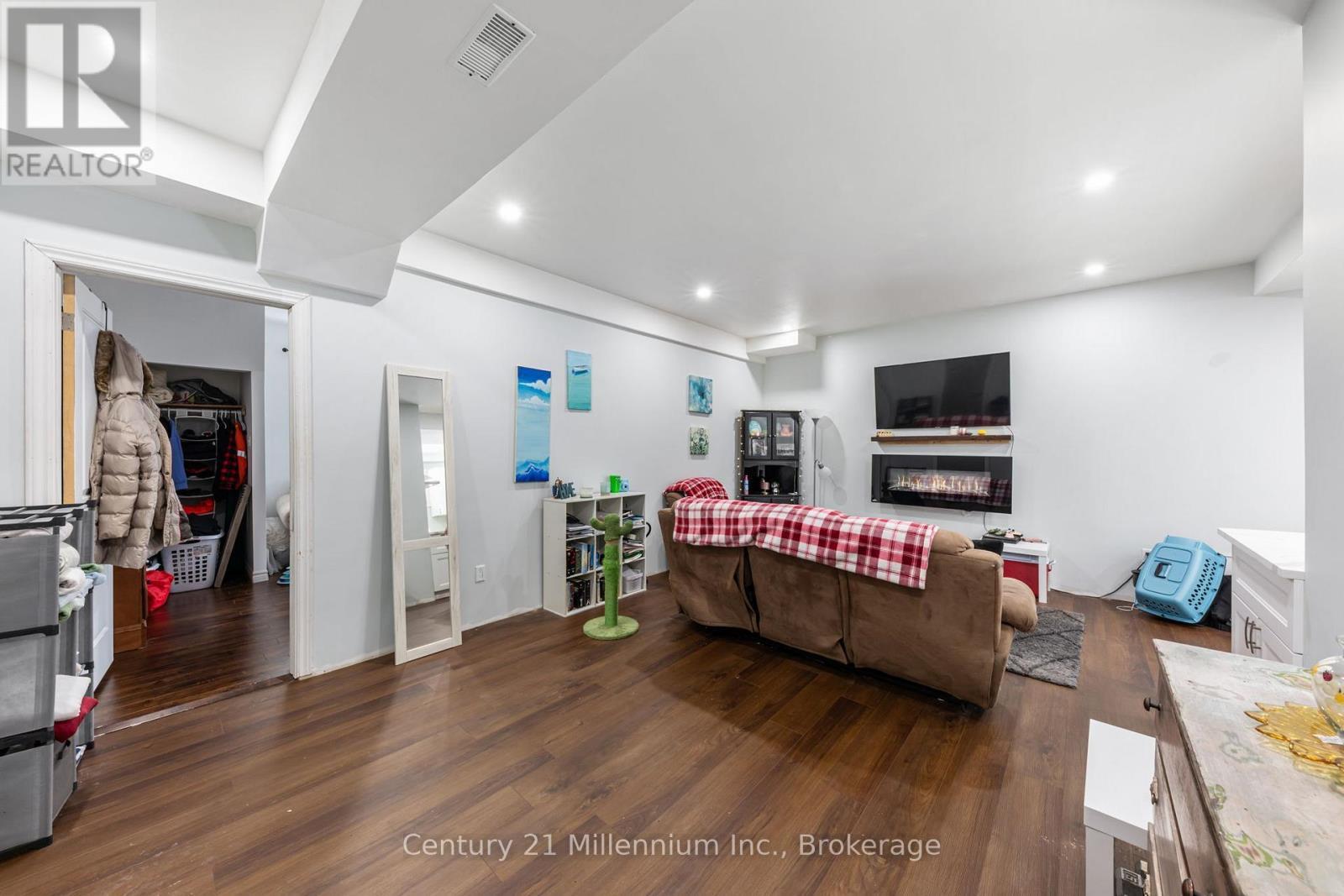 117 Allegra Drive, Wasaga Beach, ON - Indoor