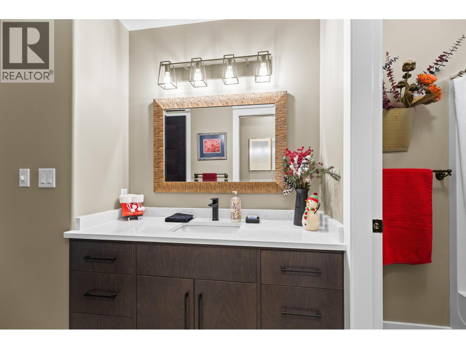 9900 Eastside Road Unit# 3, Vernon, BC - Indoor Photo Showing Bathroom