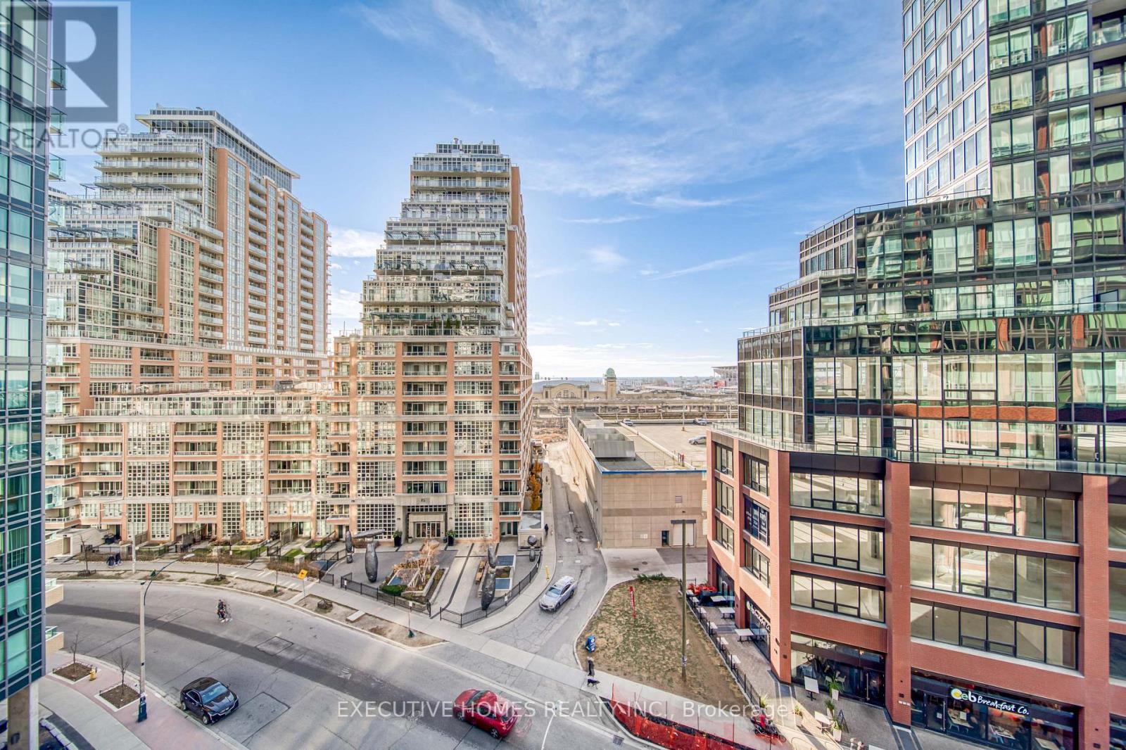 706 - 150 East Liberty Street, Toronto, ON - Outdoor With Facade