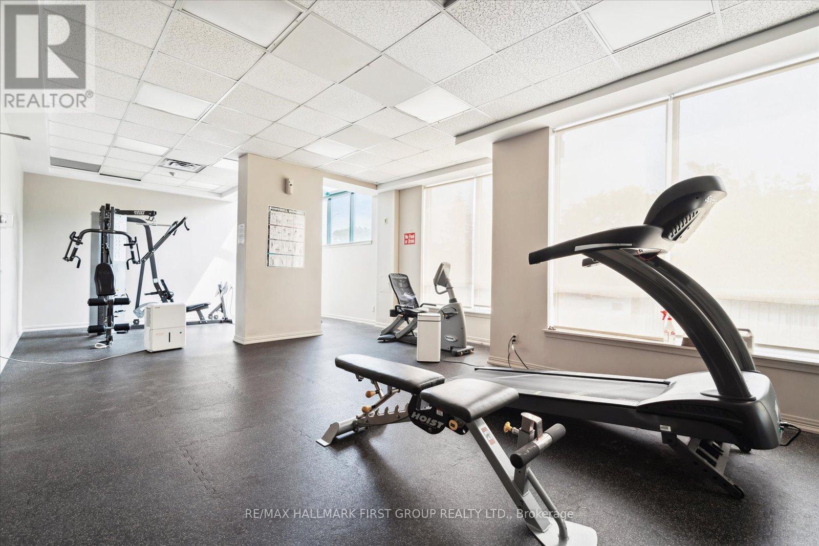 508 - 711 Rossland Road, Whitby, ON - Indoor Photo Showing Gym Room