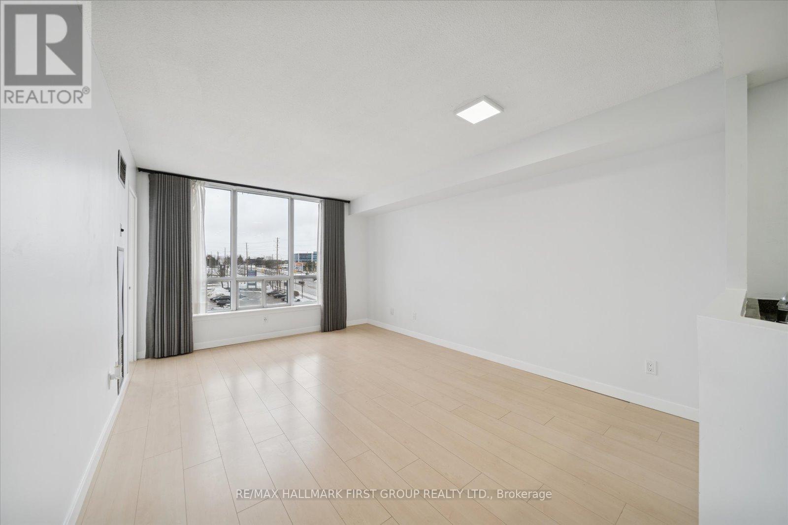 508 - 711 Rossland Road, Whitby, ON - Indoor Photo Showing Other Room