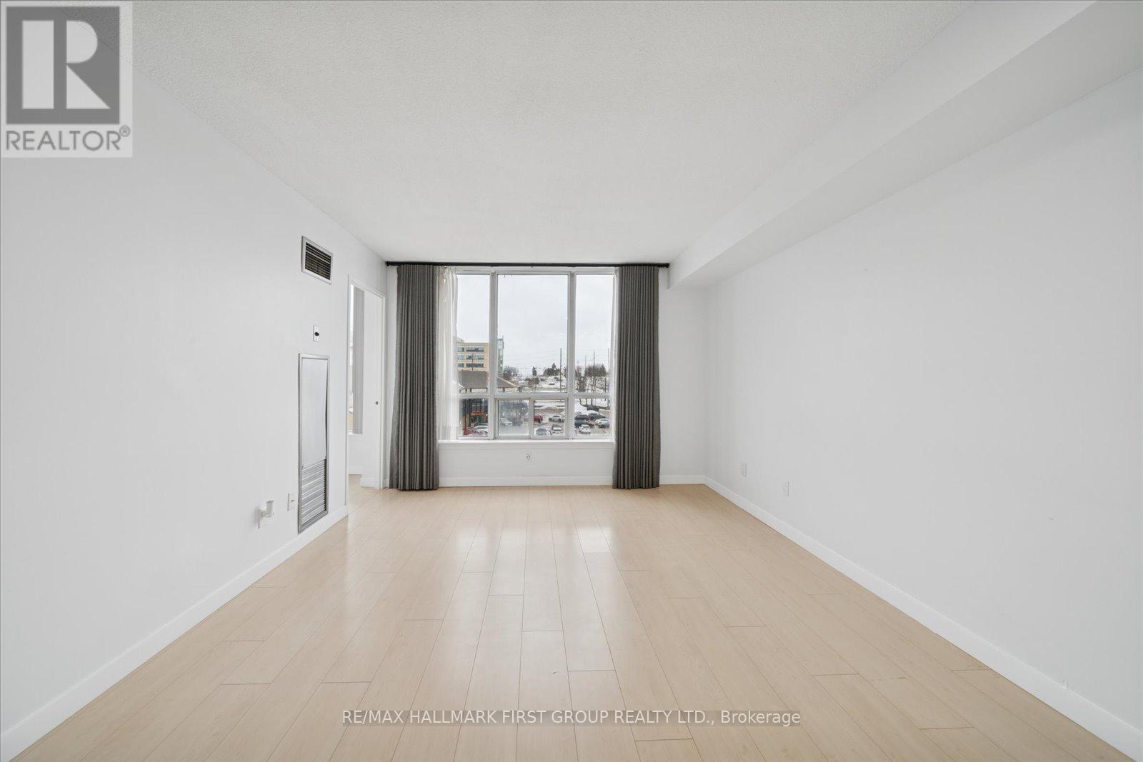 508 - 711 Rossland Road, Whitby, ON - Indoor Photo Showing Other Room