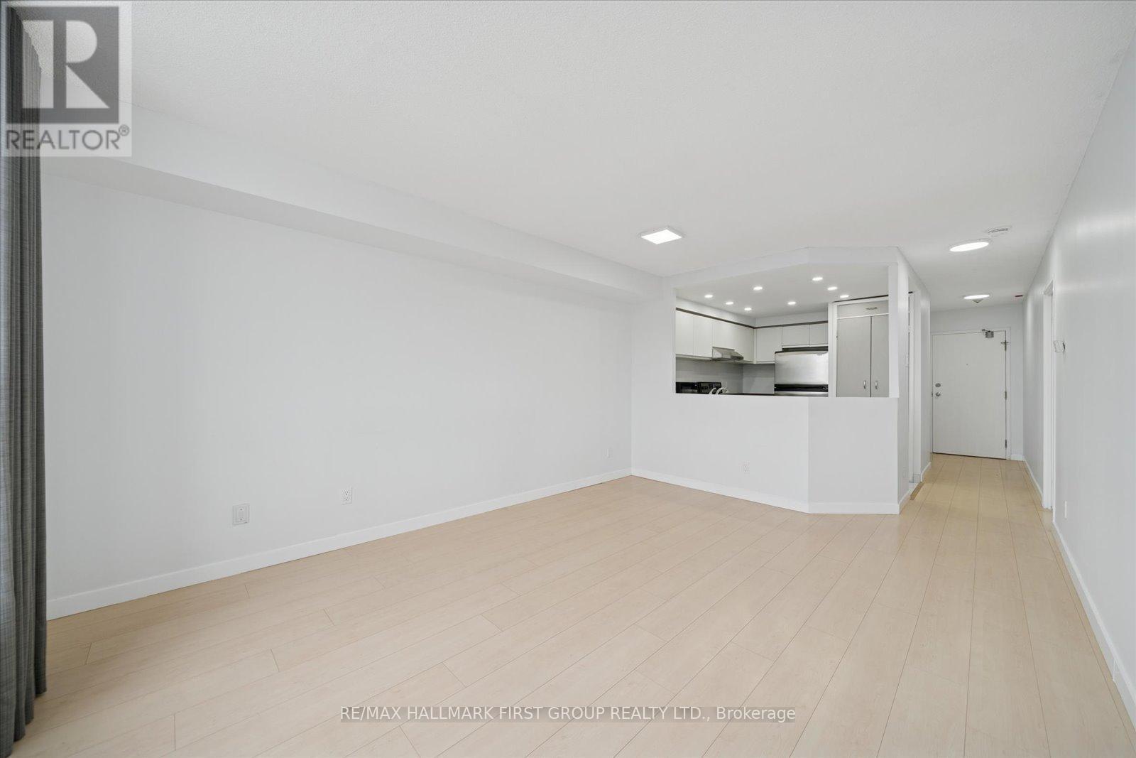 508 - 711 Rossland Road, Whitby, ON - Indoor Photo Showing Other Room