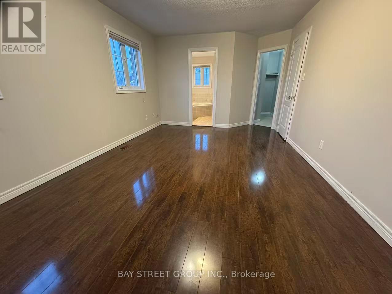 79 Ian Drive, Georgina, ON - Indoor Photo Showing Other Room