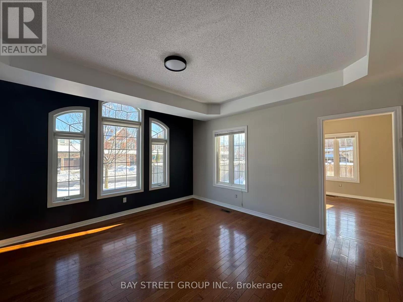 79 Ian Drive, Georgina, ON - Indoor Photo Showing Other Room