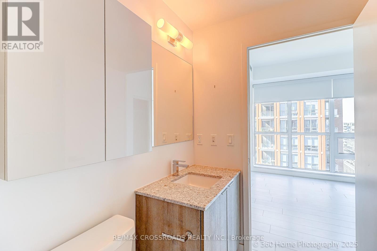 1306 - 31 Tippett Road, Toronto, ON - Indoor