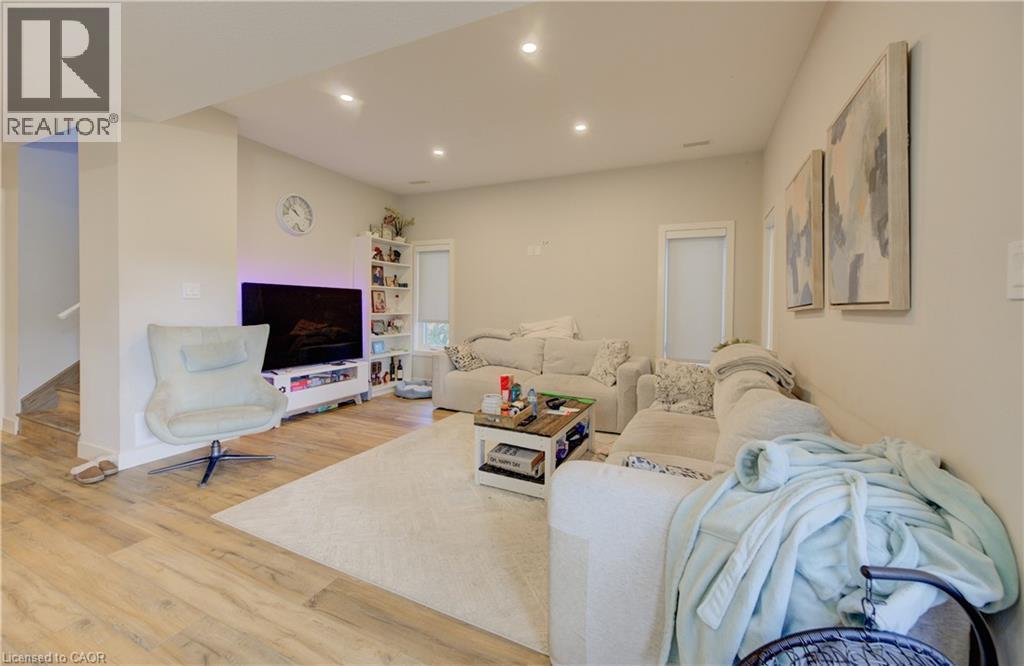 33 Second Avenue Unit# A, Kitchener, ON - Indoor