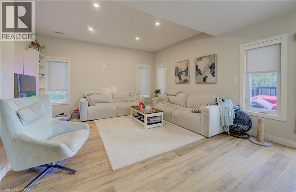 33 Second Avenue Unit# A, Kitchener, ON - Indoor