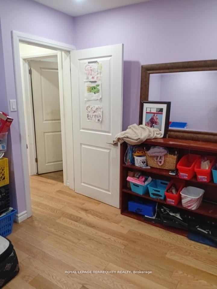 39 Earlton Road, Toronto, ON - Indoor Photo Showing Other Room
