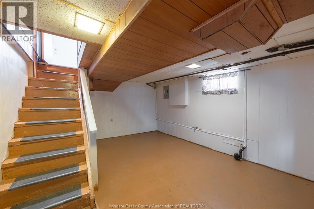 1239 Mcewan Avenue, Windsor, ON - Indoor