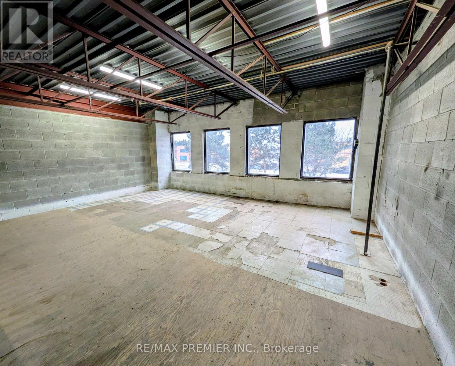 5 - 80 Roysun Road, Vaughan, ON