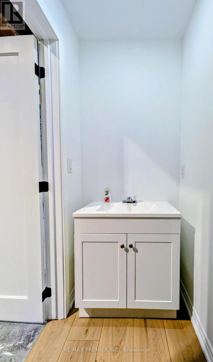 5 - 80 Roysun Road, Vaughan, ON