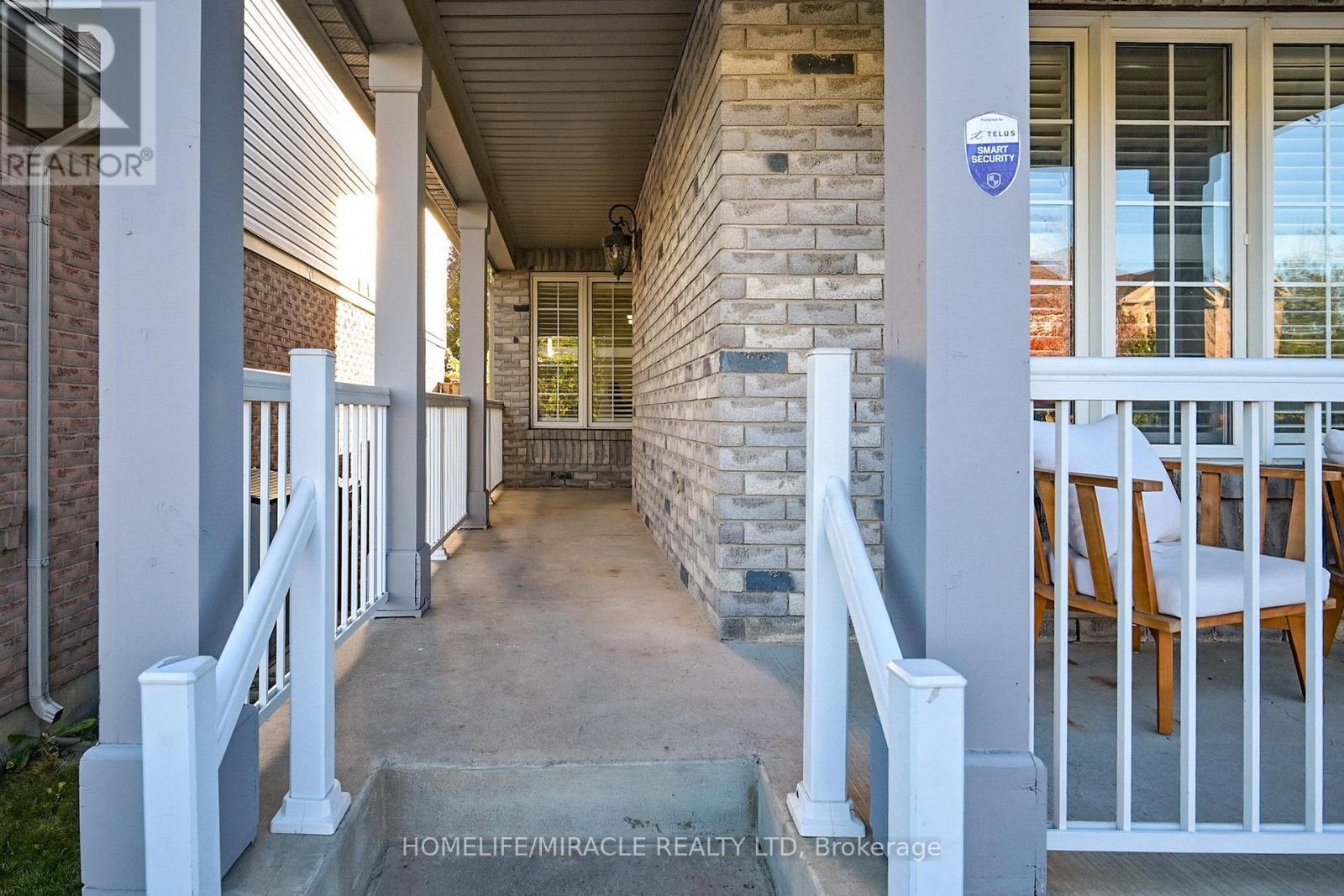 1012 Gordon Heights, Milton, ON - Outdoor