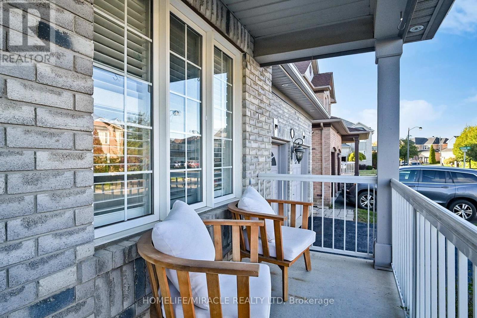 1012 Gordon Heights, Milton, ON - Outdoor With Exterior