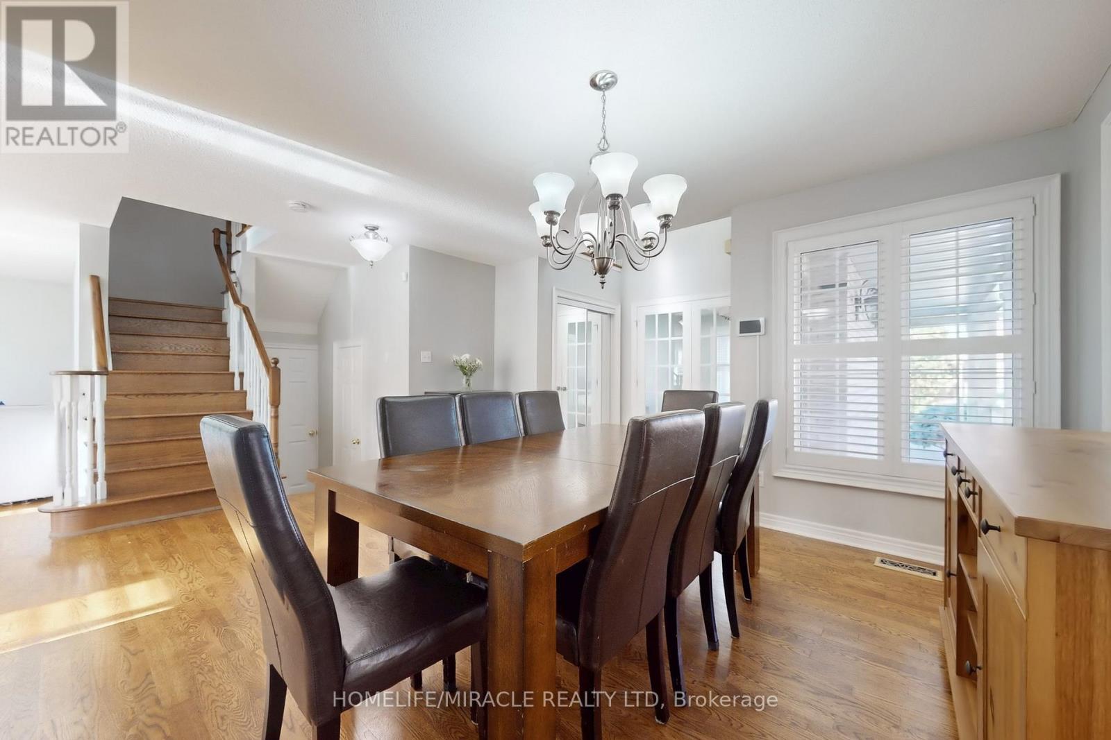 1012 Gordon Heights, Milton, ON - Indoor Photo Showing Dining Room