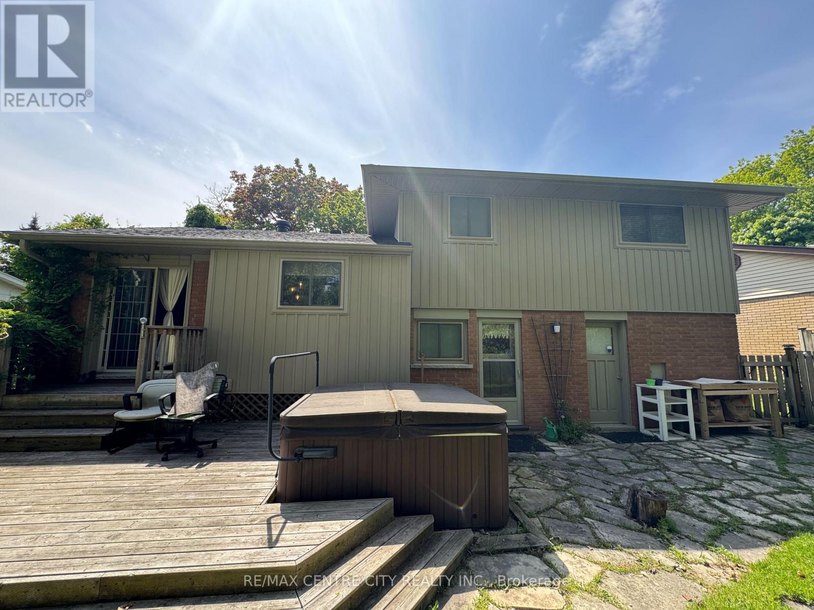 1462 Glengarry Avenue, London North (North H), ON - Outdoor With Deck Patio Veranda