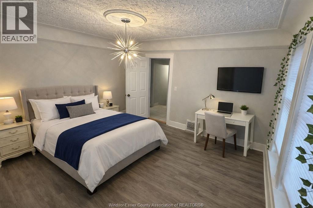 355 Randolph Avenue, Windsor, ON - Indoor Photo Showing Bedroom