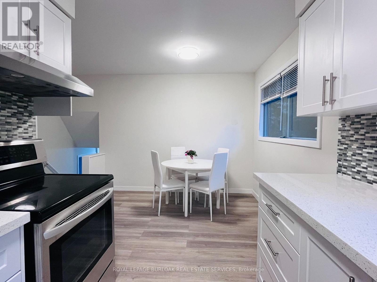 243 Appleby Line, Burlington, ON - Indoor Photo Showing Other Room