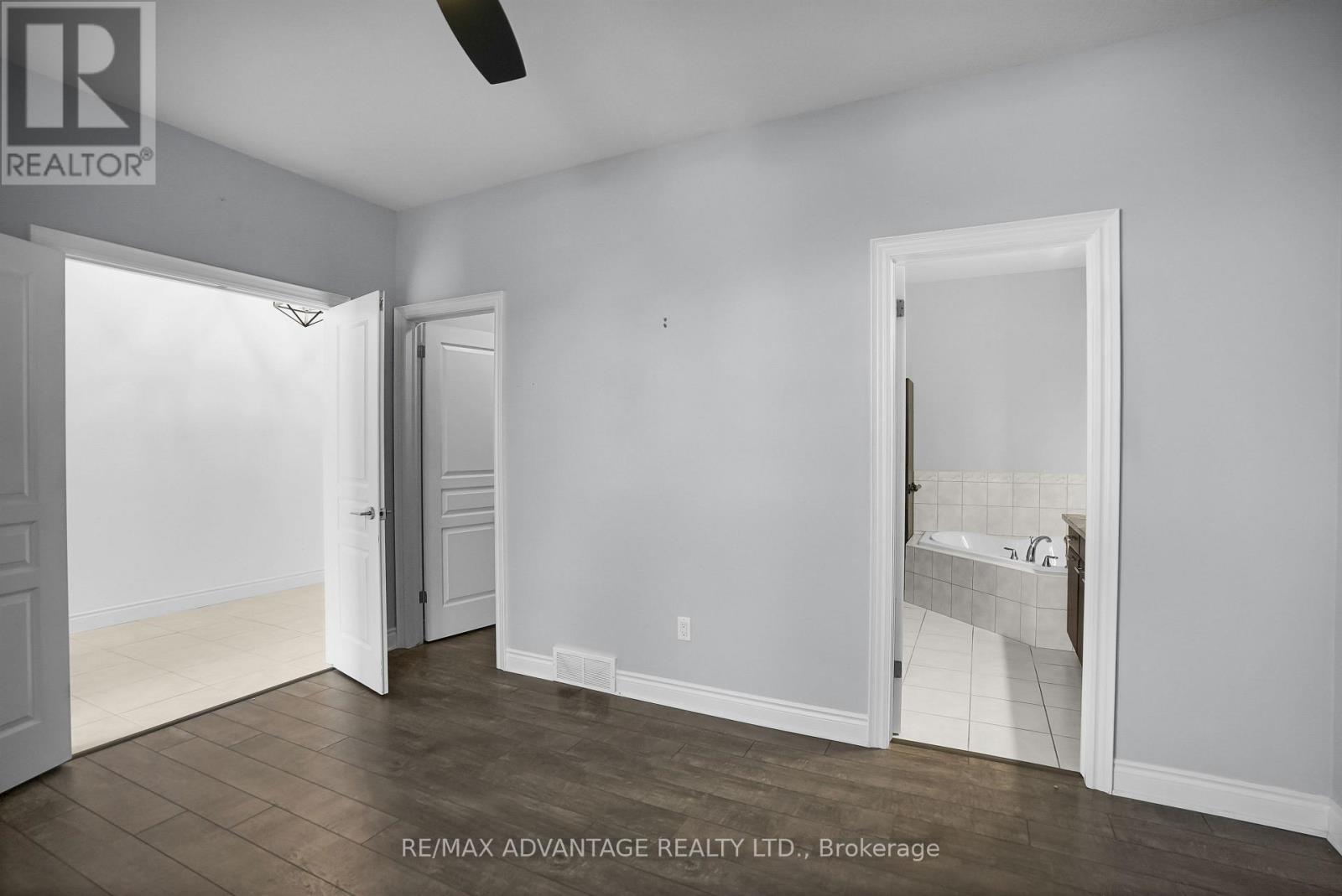 2601 Tucker Court, London North (North I), ON - Indoor Photo Showing Other Room