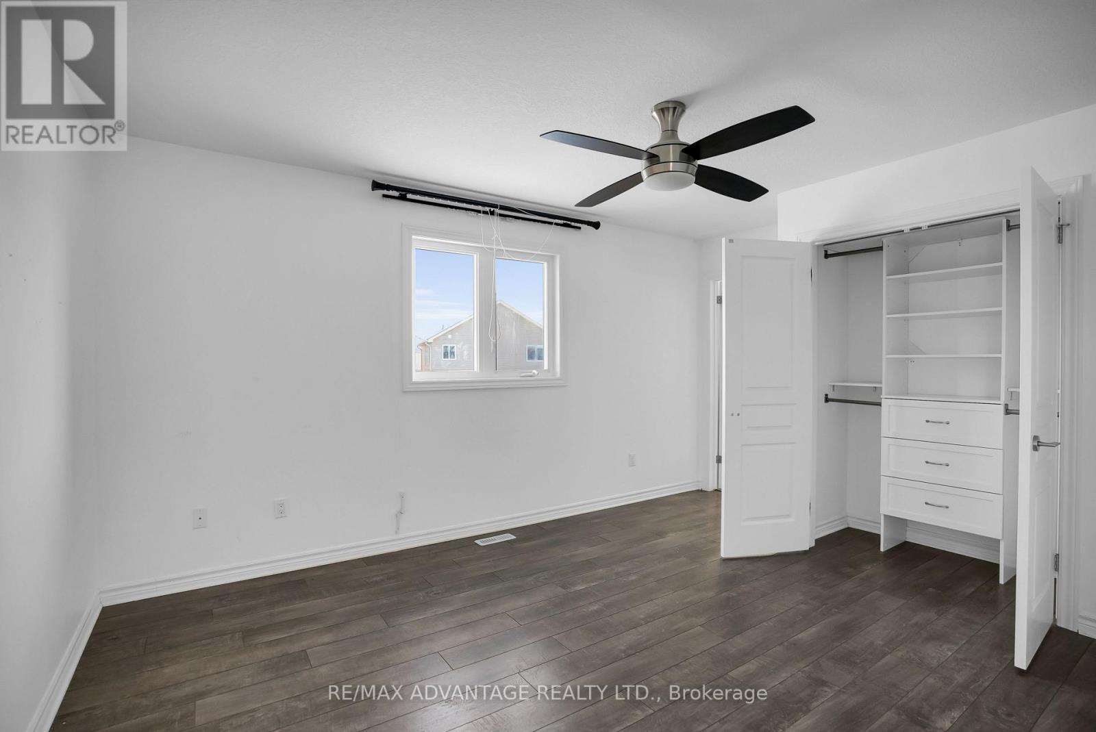 bedroom 1 w/ ensuite - 2601 Tucker Court, London North (North I), ON - Indoor Photo Showing Other Room