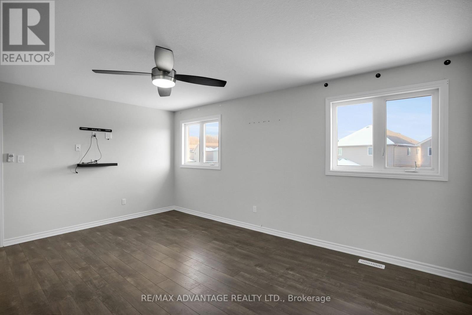 2601 Tucker Court, London North (North I), ON - Indoor Photo Showing Other Room