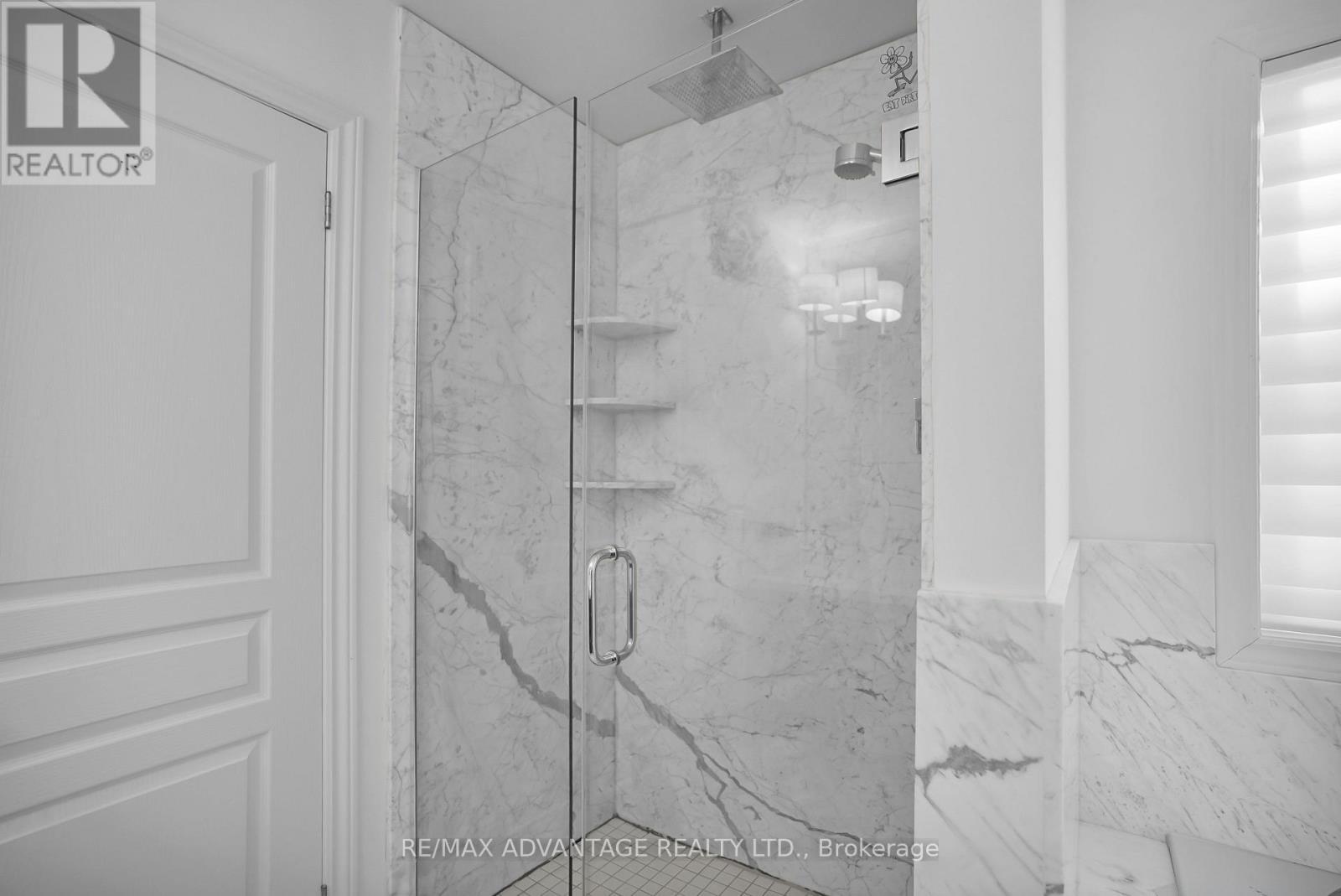 2601 Tucker Court, London North (North I), ON - Indoor Photo Showing Bathroom