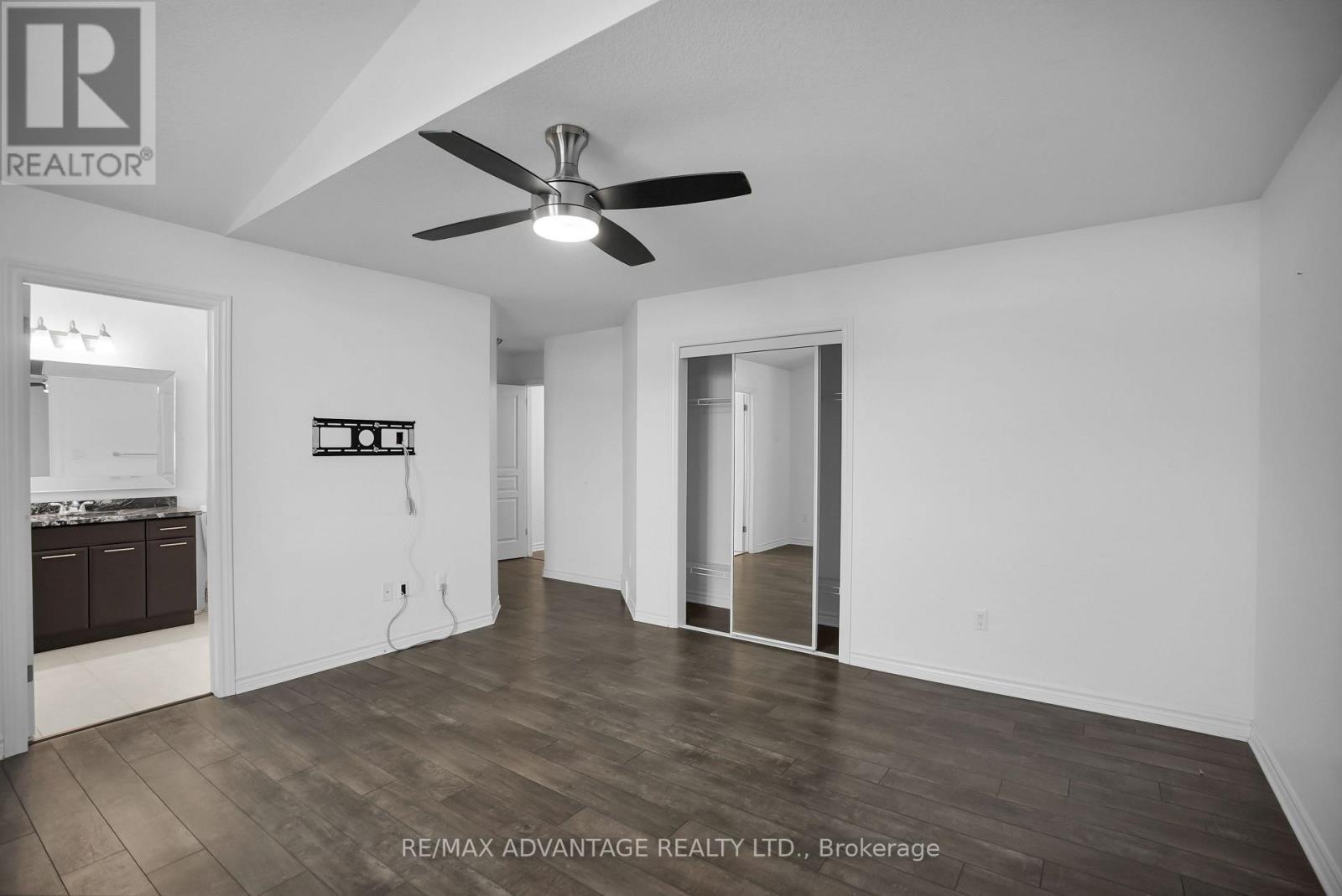 2601 Tucker Court, London North (North I), ON - Indoor Photo Showing Other Room