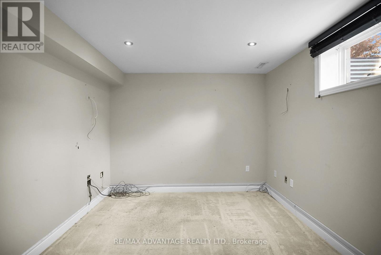 2601 Tucker Court, London North (North I), ON - Indoor Photo Showing Other Room