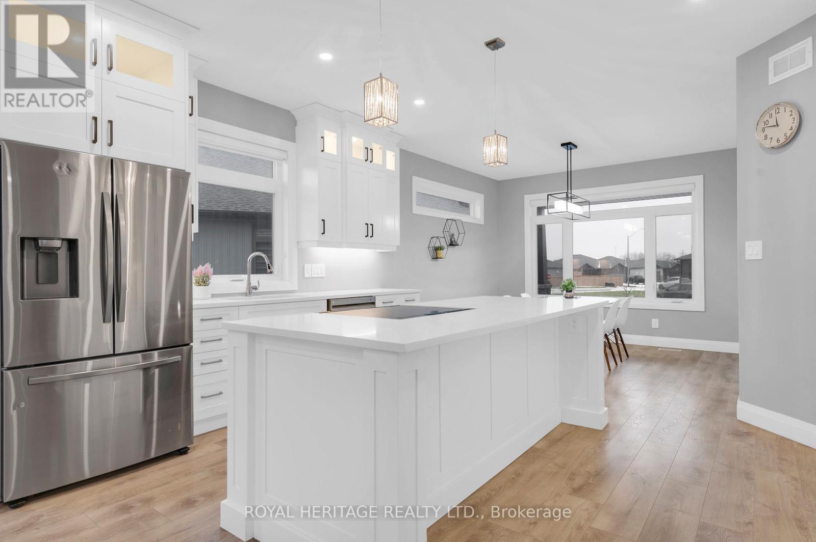 5 Schmidt Way, Quinte West (Murray Ward), ON - Indoor Photo Showing Kitchen With Upgraded Kitchen