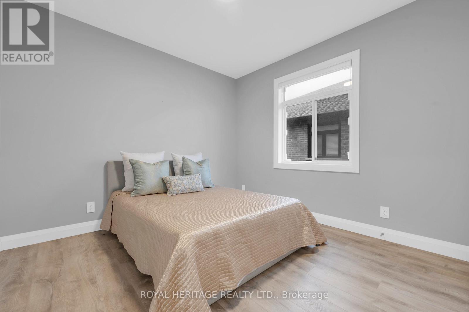 5 Schmidt Way, Quinte West (Murray Ward), ON - Indoor Photo Showing Bedroom