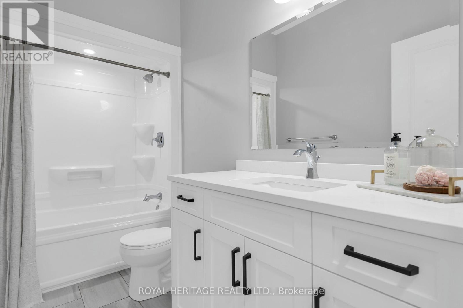 5 Schmidt Way, Quinte West (Murray Ward), ON - Indoor Photo Showing Bathroom