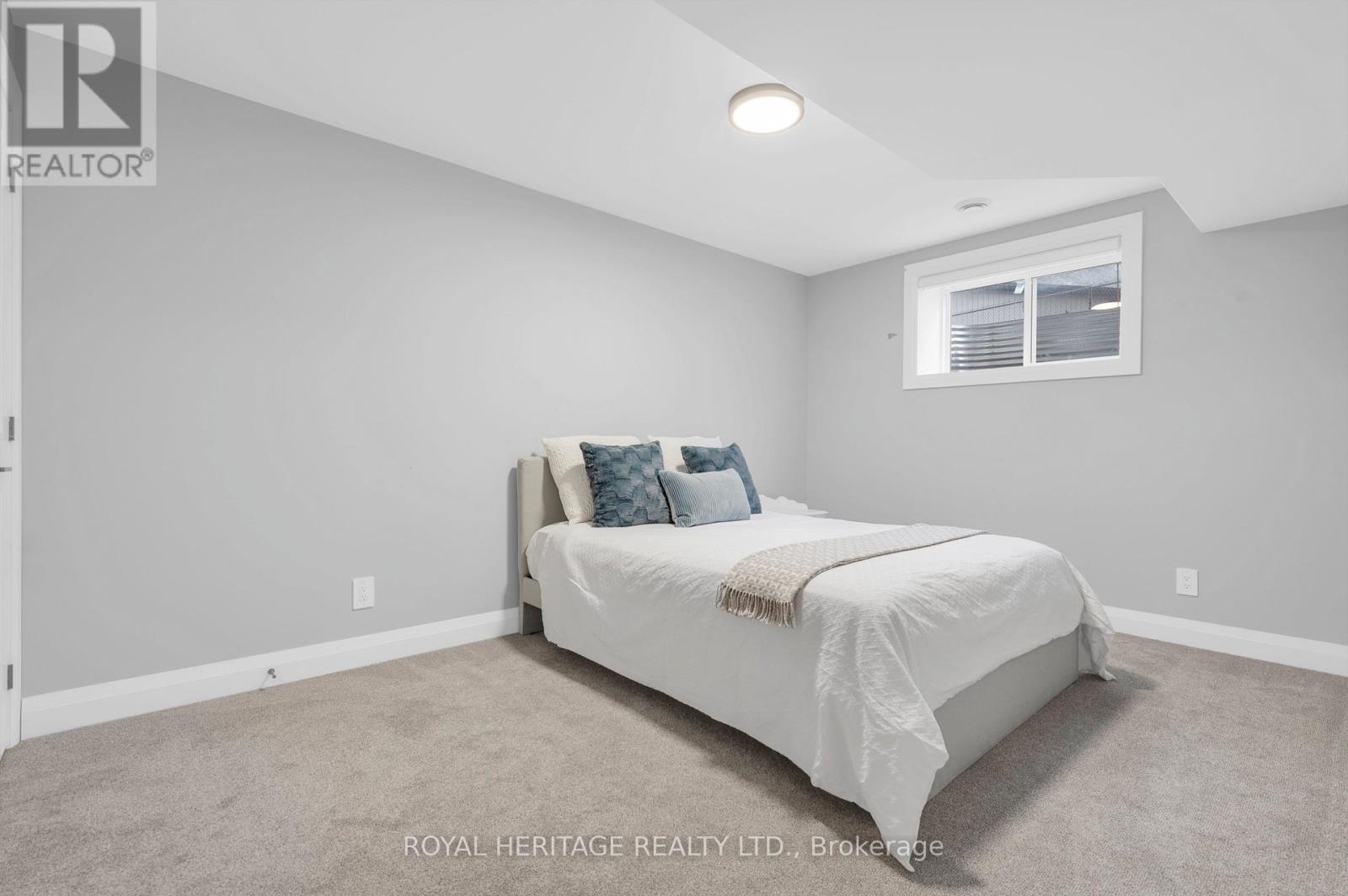 5 Schmidt Way, Quinte West (Murray Ward), ON - Indoor Photo Showing Bedroom