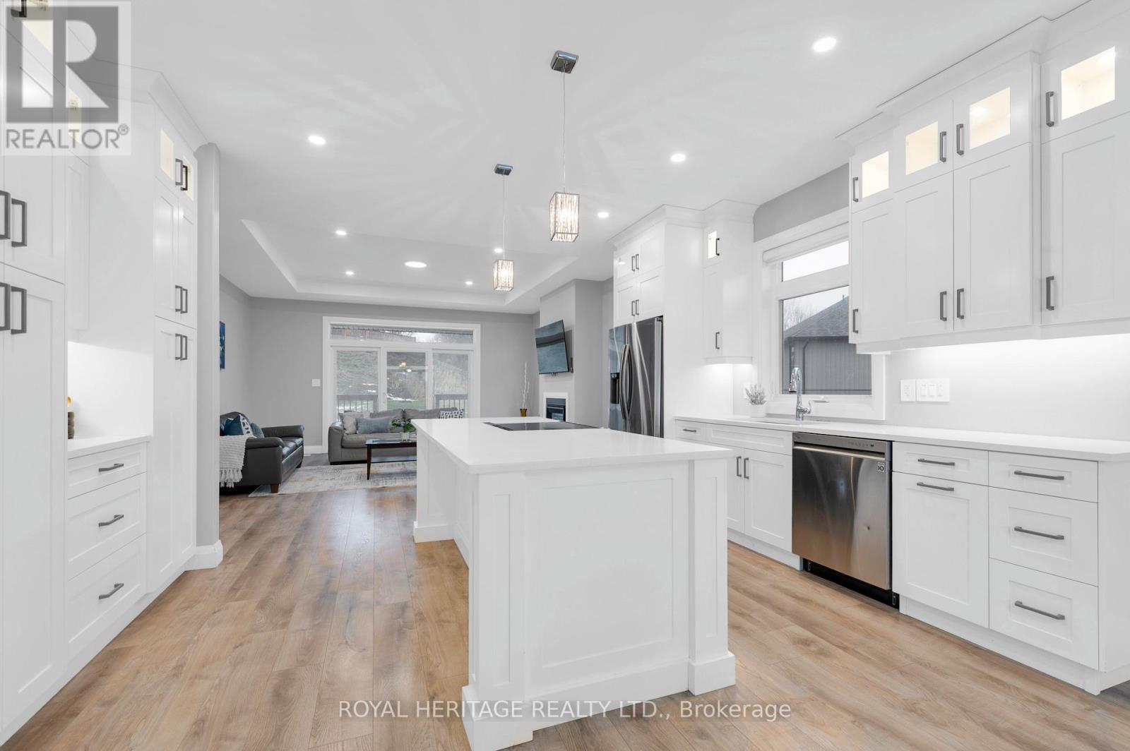 5 Schmidt Way, Quinte West (Murray Ward), ON - Indoor Photo Showing Kitchen With Upgraded Kitchen