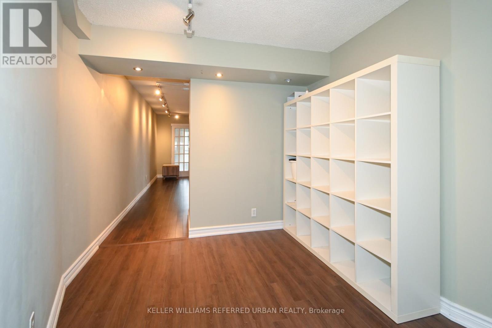 1922 - 25 The Esplanade, Toronto, ON - Indoor