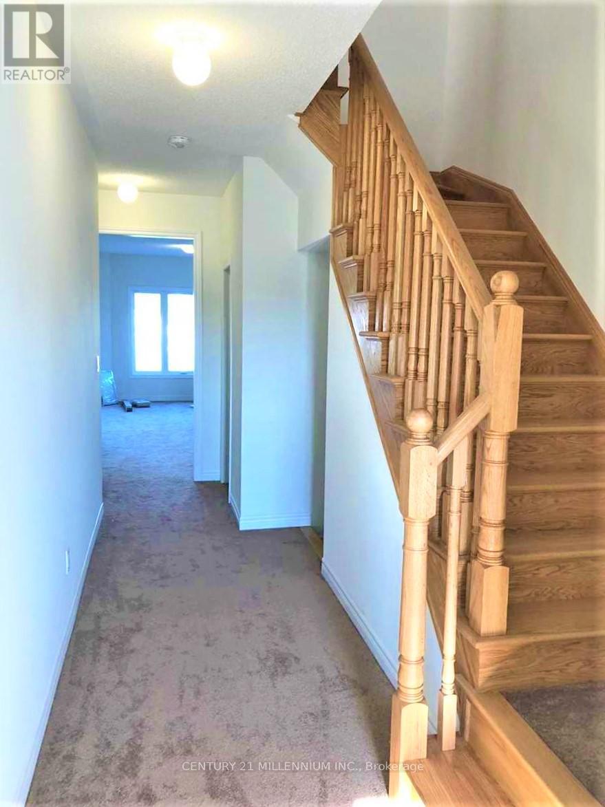 72 Palace Street, Thorold, ON - Indoor Photo Showing Other Room