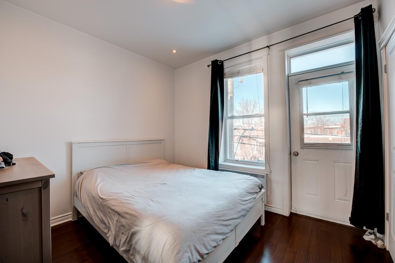 Bedroom - 2344 Av. Bourbonnière, Montréal (Mercier/Hochelaga-Maisonneuve), QC - Indoor Photo Showing Bedroom