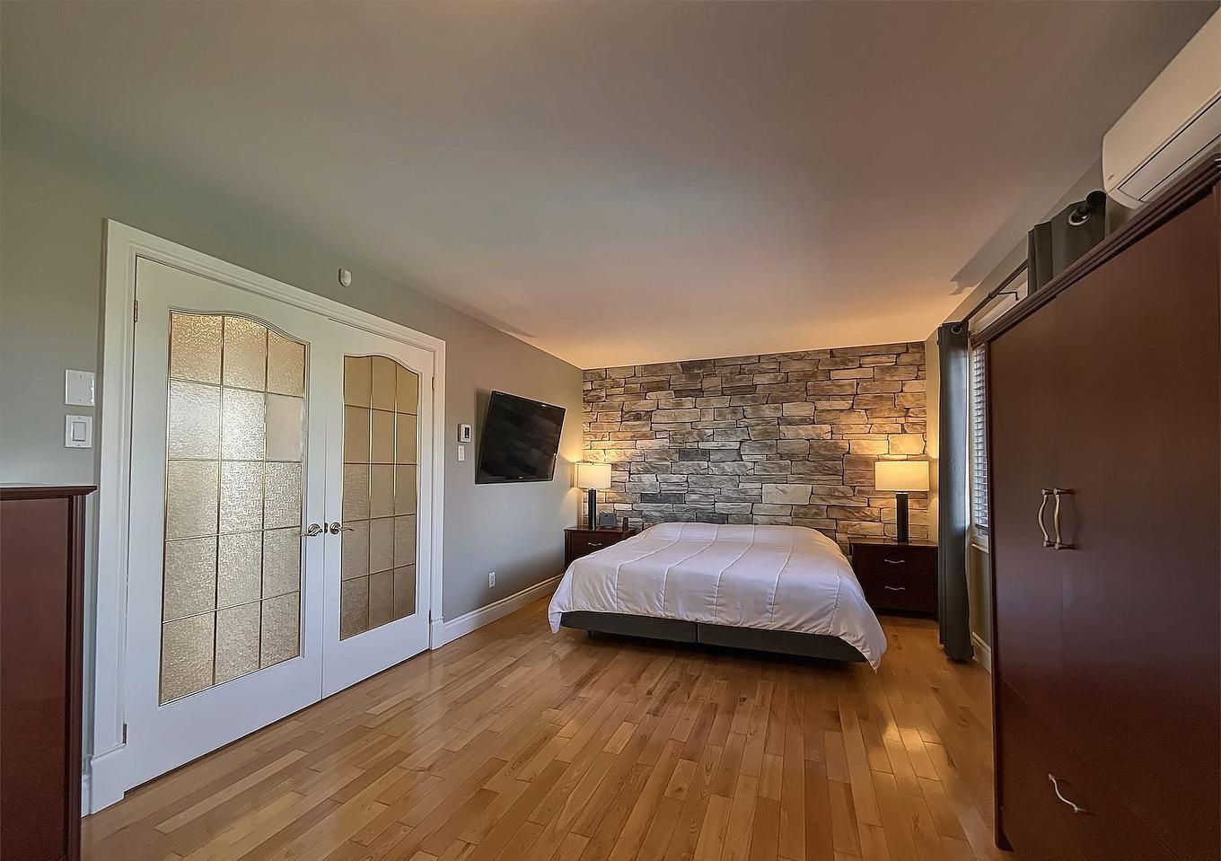 Primary bedroom - 168 Rue Landry, Salaberry-De-Valleyfield, QC - Indoor Photo Showing Bedroom