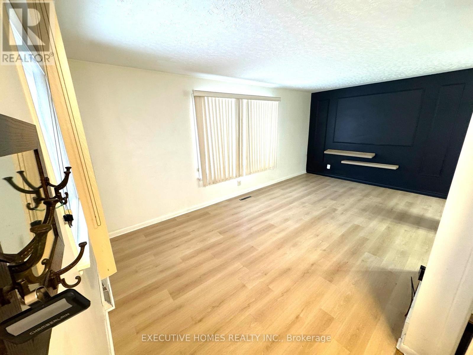 336 Kingsway Avenue, Thunder Bay, ON - Indoor