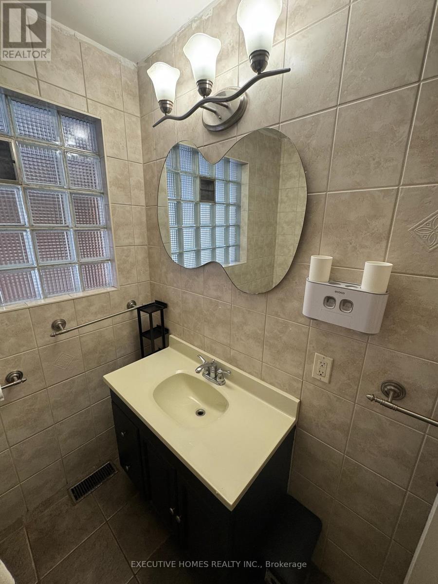 336 Kingsway Avenue, Thunder Bay, ON - Indoor Photo Showing Bathroom