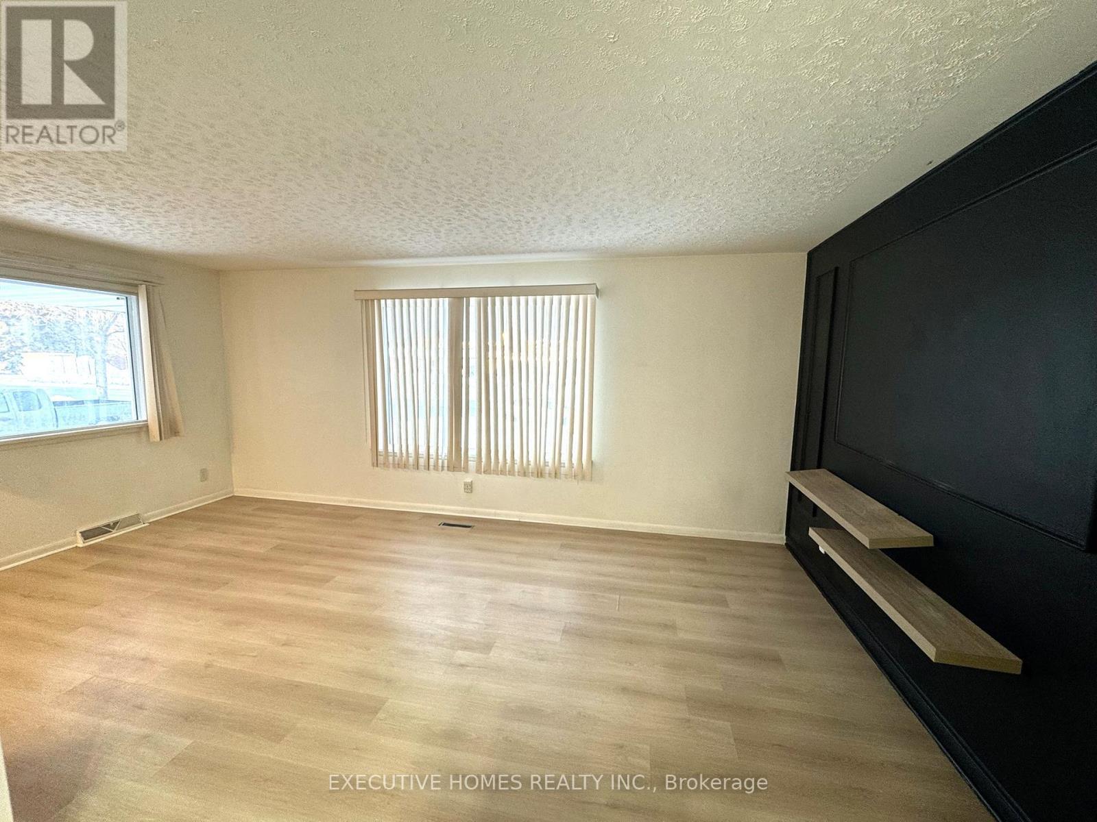 336 Kingsway Avenue, Thunder Bay, ON - Indoor Photo Showing Other Room