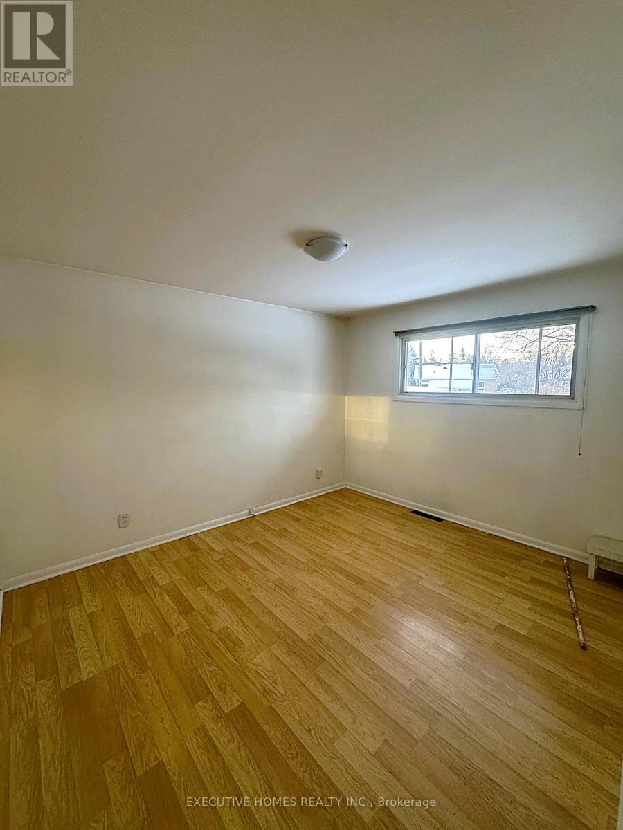 336 Kingsway Avenue, Thunder Bay, ON - Indoor Photo Showing Other Room