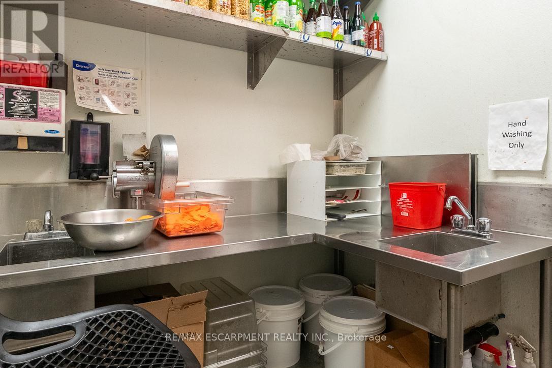 3 - 300 Fourth Avenue, St. Catharines, ON