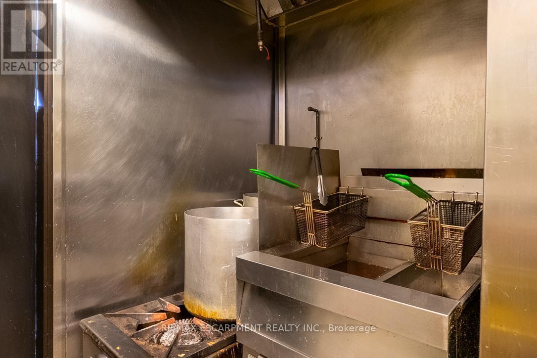 3 - 300 Fourth Avenue, St. Catharines, ON