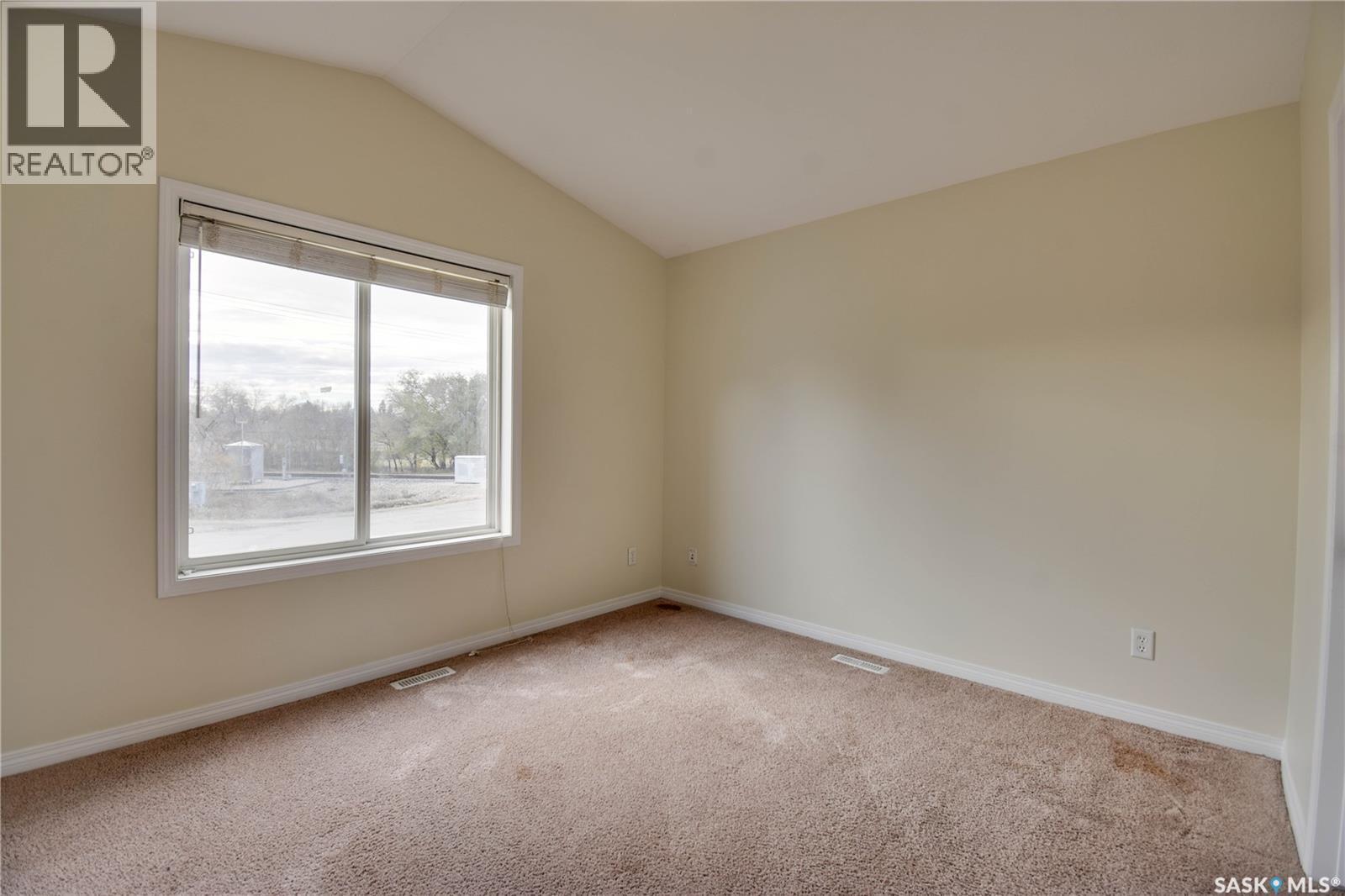 120 115Th Street W, Saskatoon, SK - Indoor Photo Showing Other Room