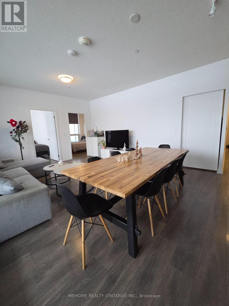 314 - 32 Forest Manor Road, Toronto, ON - Indoor