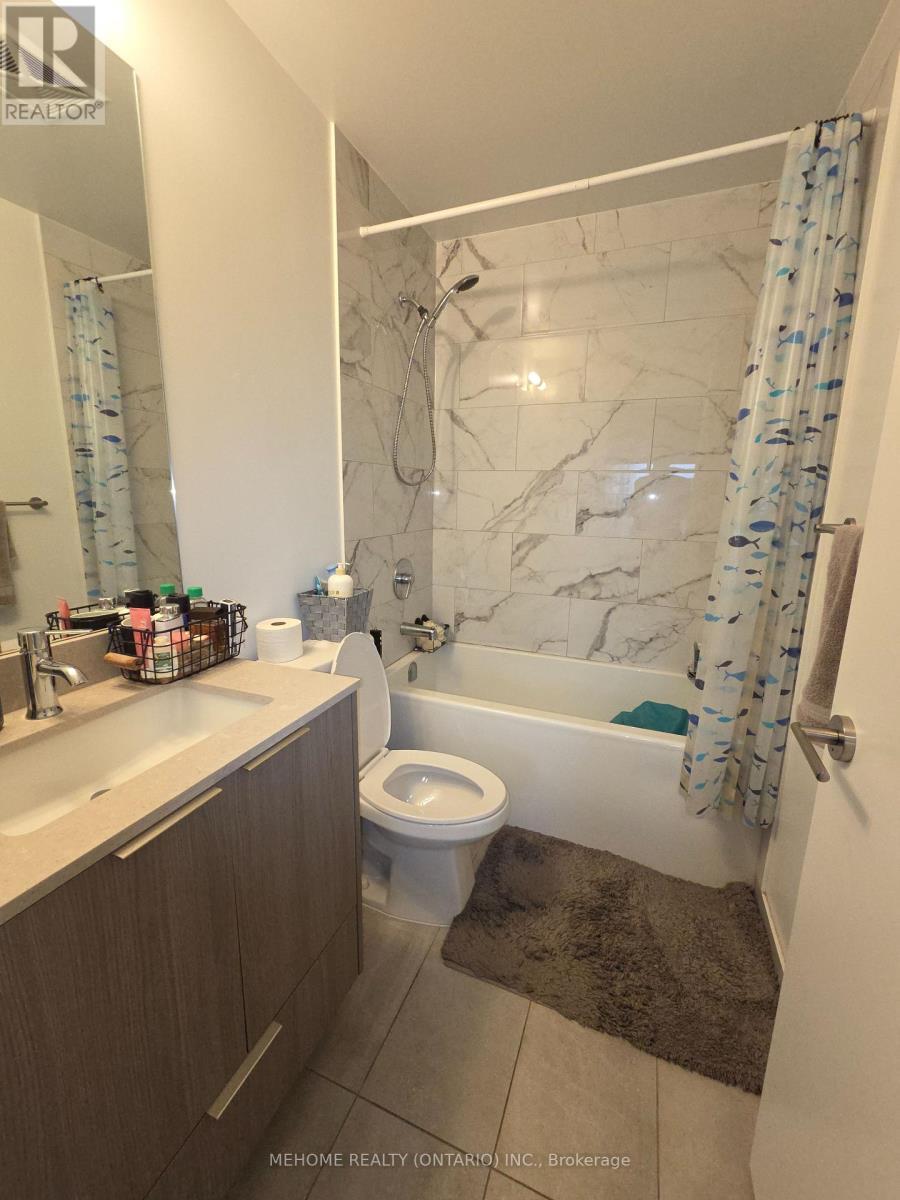 314 - 32 Forest Manor Road, Toronto, ON - Indoor Photo Showing Bathroom
