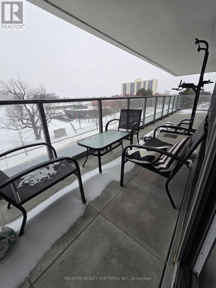 314 - 32 Forest Manor Road, Toronto, ON - Outdoor